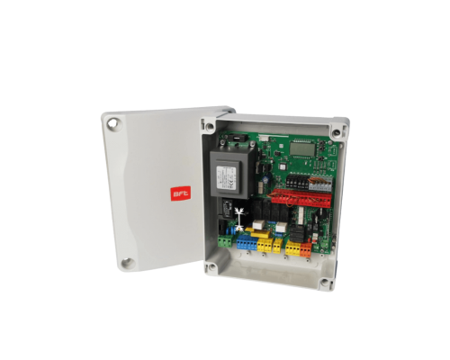 RIGEL 6 контролер в боксі для двигунів 230V